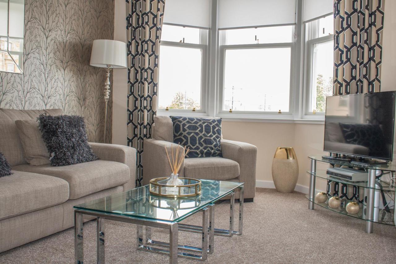 רות'סיי Lexington Apartments מראה חיצוני תמונה